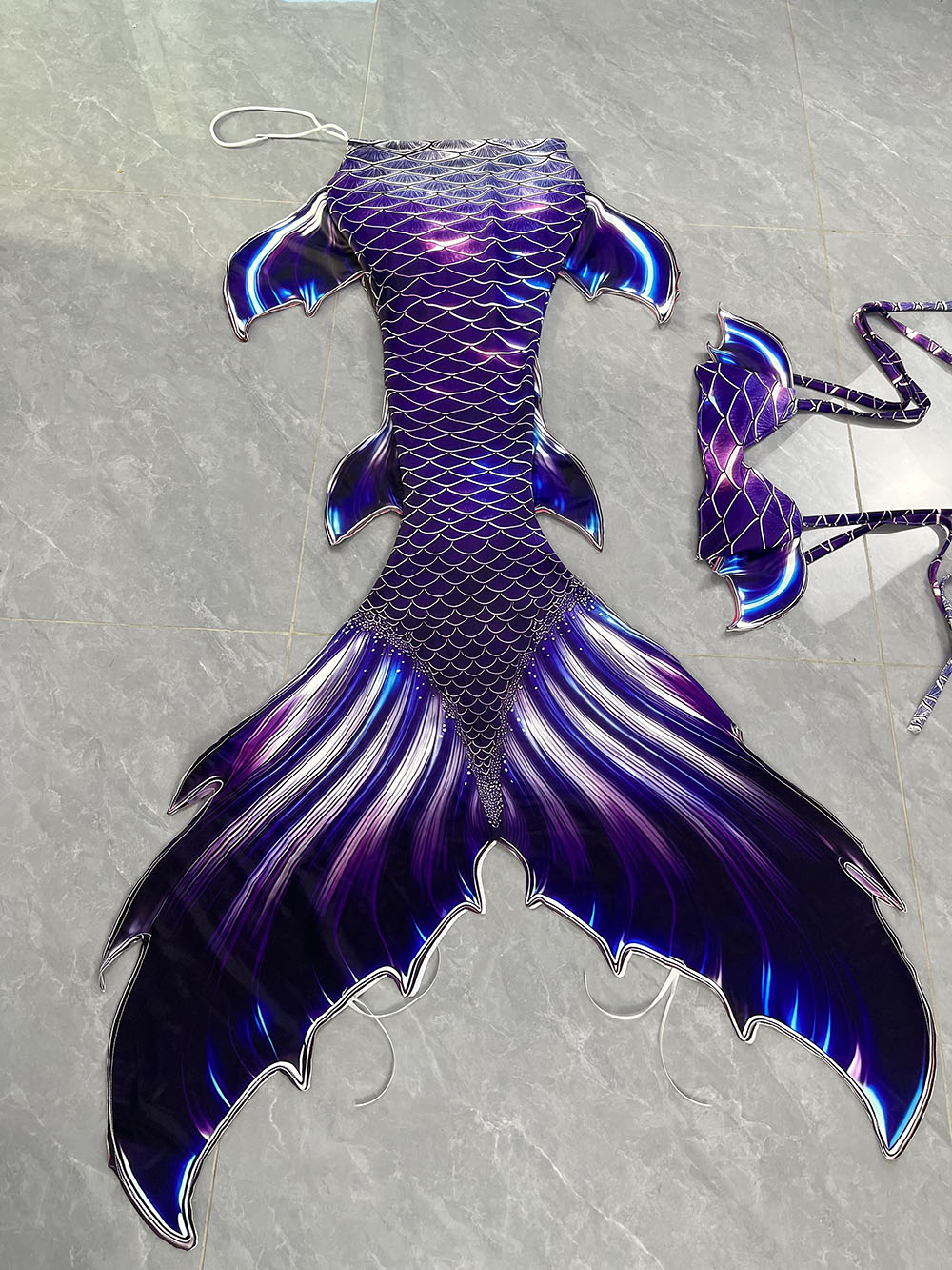 Colorful Dreamy Mermaid Tail A - Aquarium Marine 评论和价格